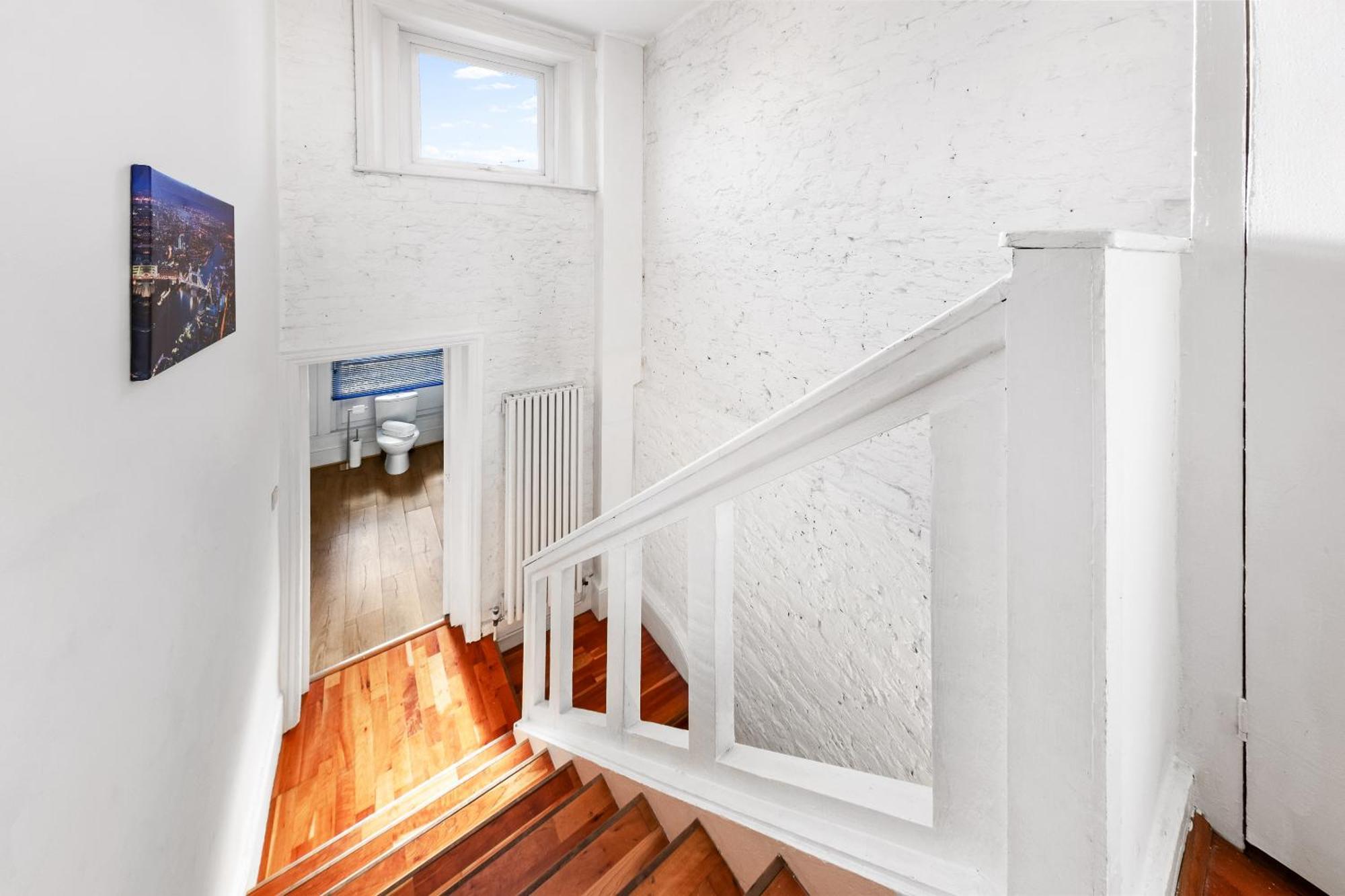 Balcony Blue Theme 1 Bedroom Central London Luxury Flat Near Hyde Park! Accommodates Up To 6! Double Sofa Bed And Next To Station! Exteriör bild