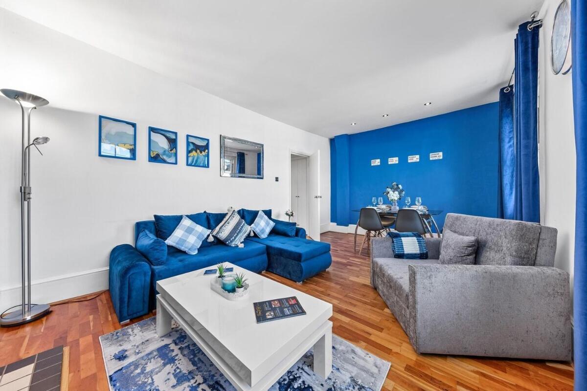 Balcony Blue Theme 1 Bedroom Central London Luxury Flat Near Hyde Park! Accommodates Up To 6! Double Sofa Bed And Next To Station! Exteriör bild